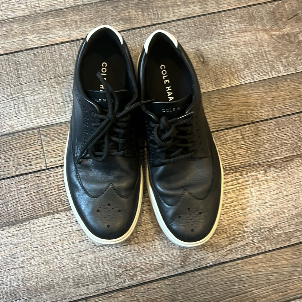 Black dressy or casual men’s shoe